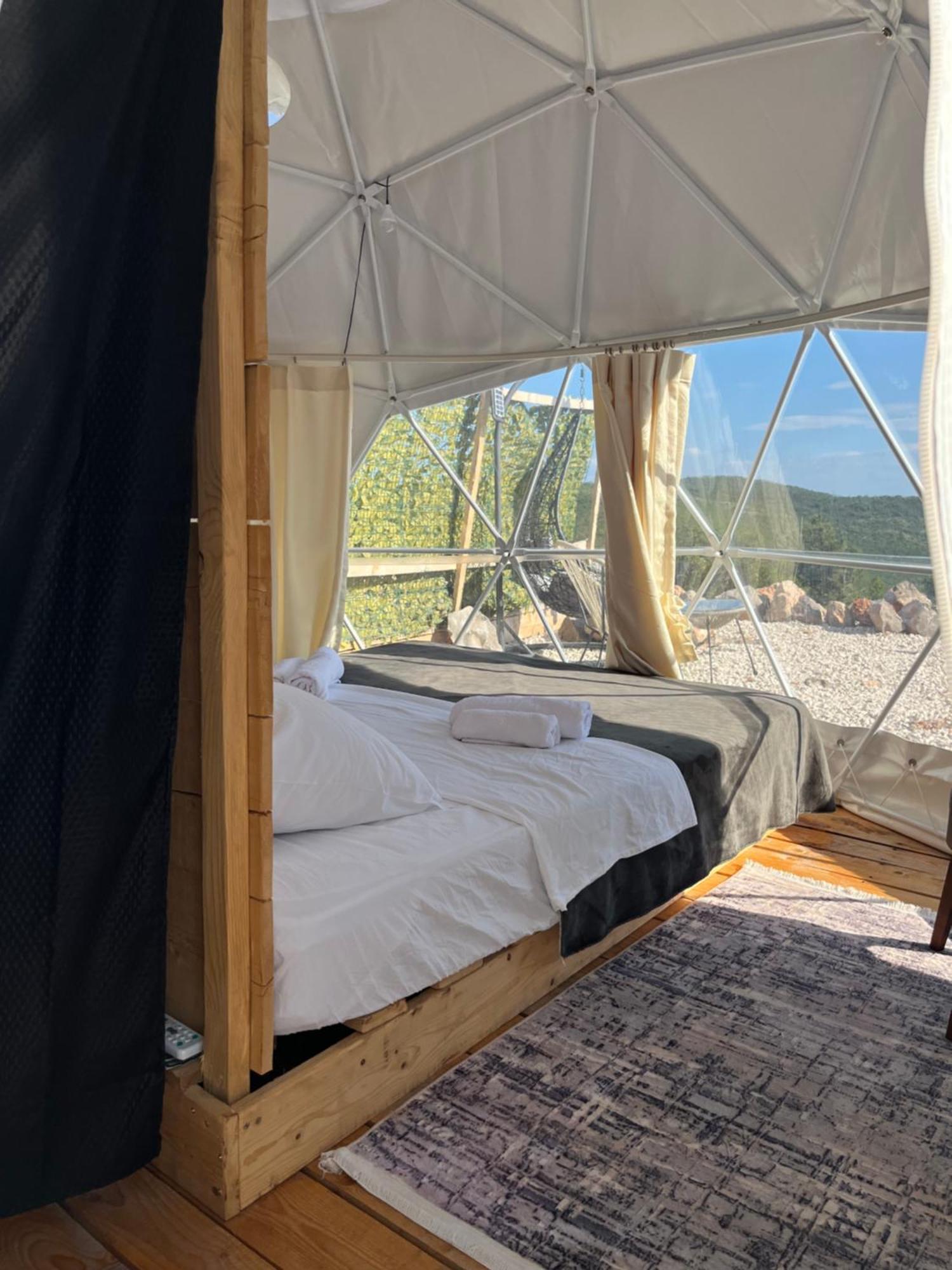 Glamping Peninsula Lustica Rose Villa Тиват Екстериор снимка