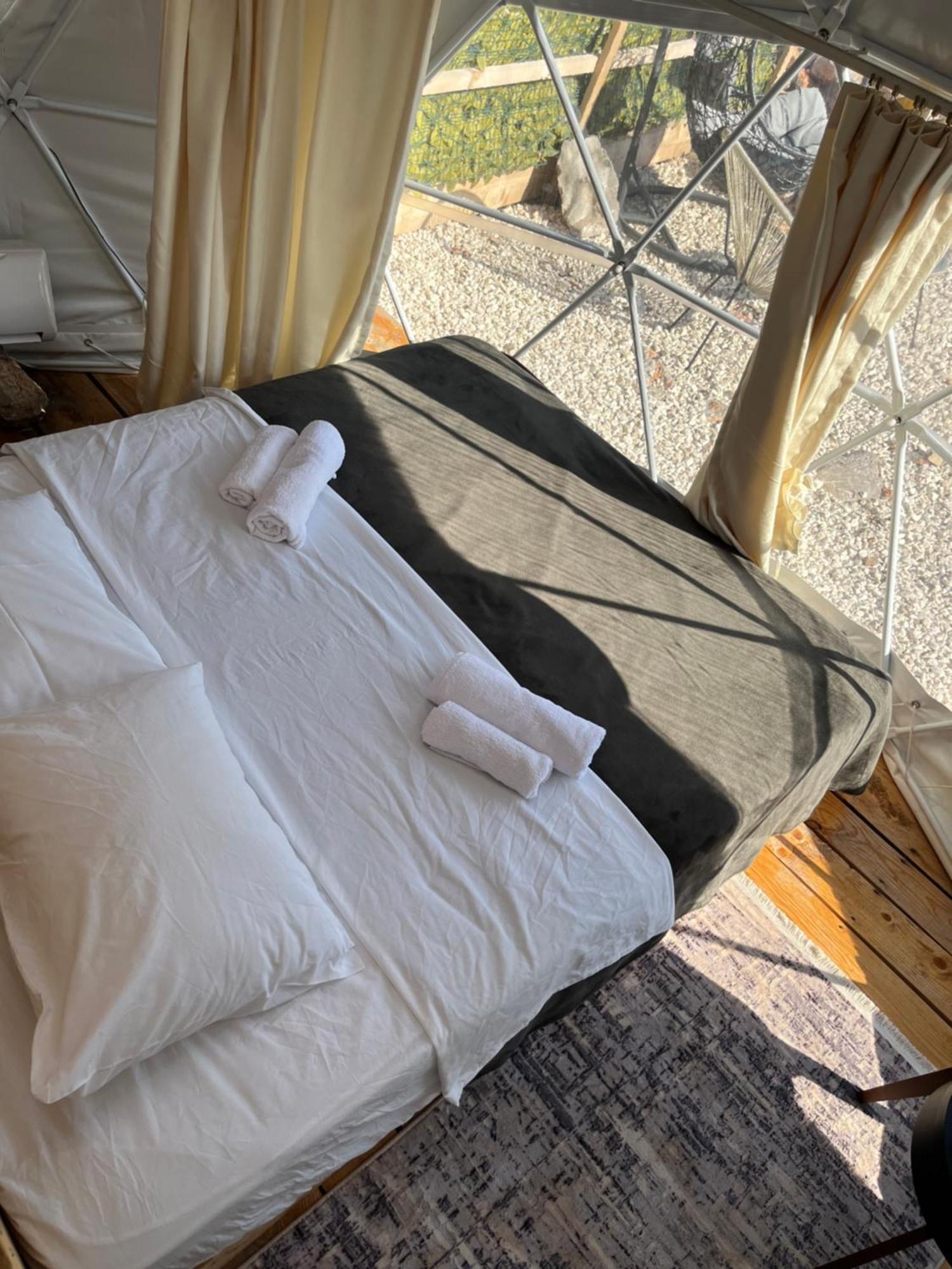 Glamping Peninsula Lustica Rose Villa Тиват Екстериор снимка