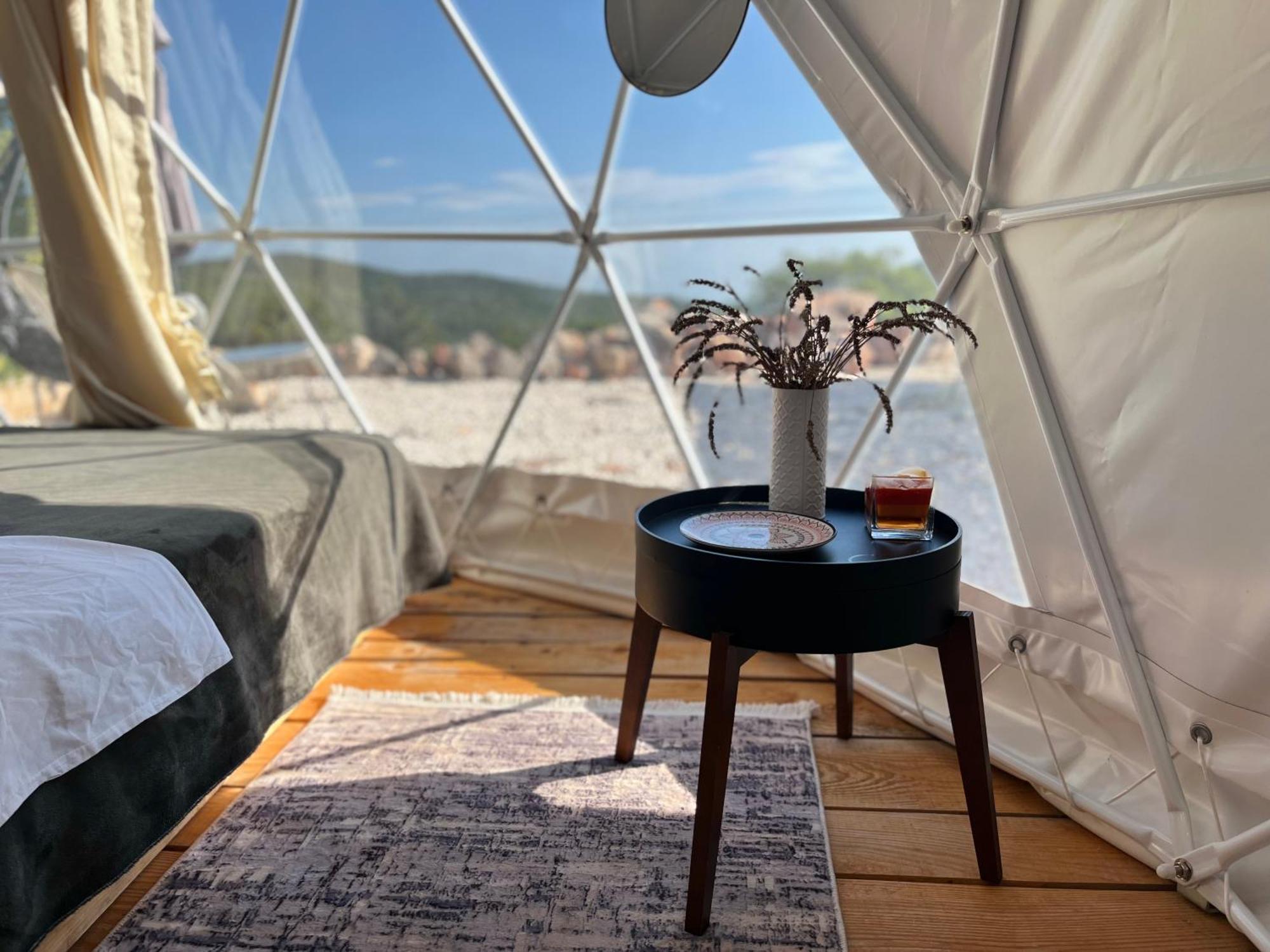 Glamping Peninsula Lustica Rose Villa Тиват Екстериор снимка